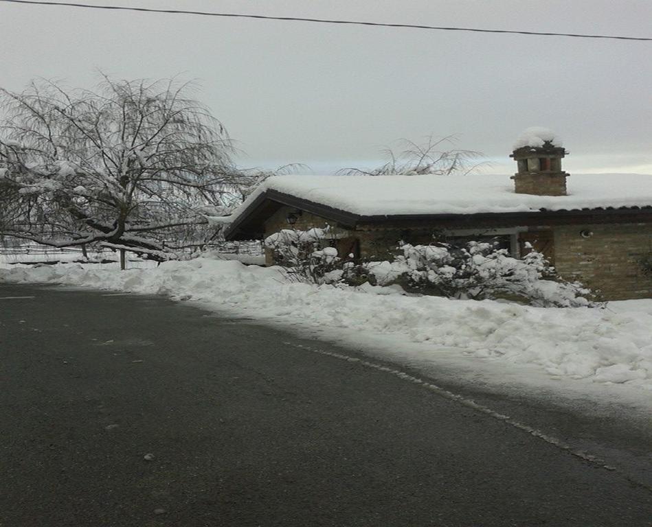 Ca Dell'Aglio Villa Momperone Exteriör bild
